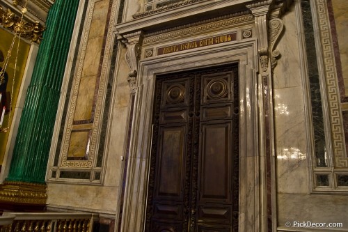 The Saint Isaac’s Cathedral interiors – photo 7