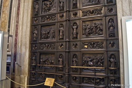 The Saint Isaac’s Cathedral interiors – photo 49