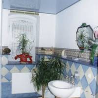 Натяжной потолок в ванной — фото 4