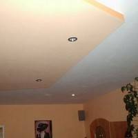 Двухуровневый потолок из гипрока с точечной подсветкой