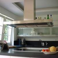 Дизайн потолка кухни, два уровня из гипсокартона