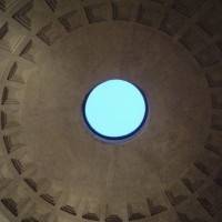 Кирпично-бетонная ротонда Пантеона перекрытая полусферическим кессонированным куполом (фото 2)