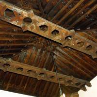 Деревянный потолок — фото 107