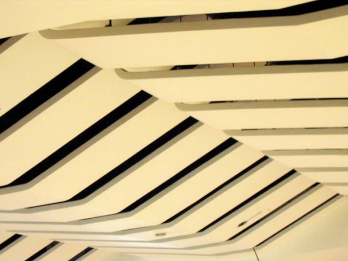 Металлический потолок — фото 41
