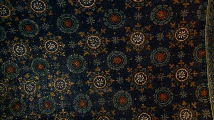 Мозаика на потолке в мавзолее Галлы Плацидии