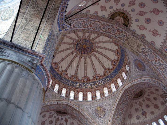 Потолок Голубой мечети в Стамбуле (фото 2)