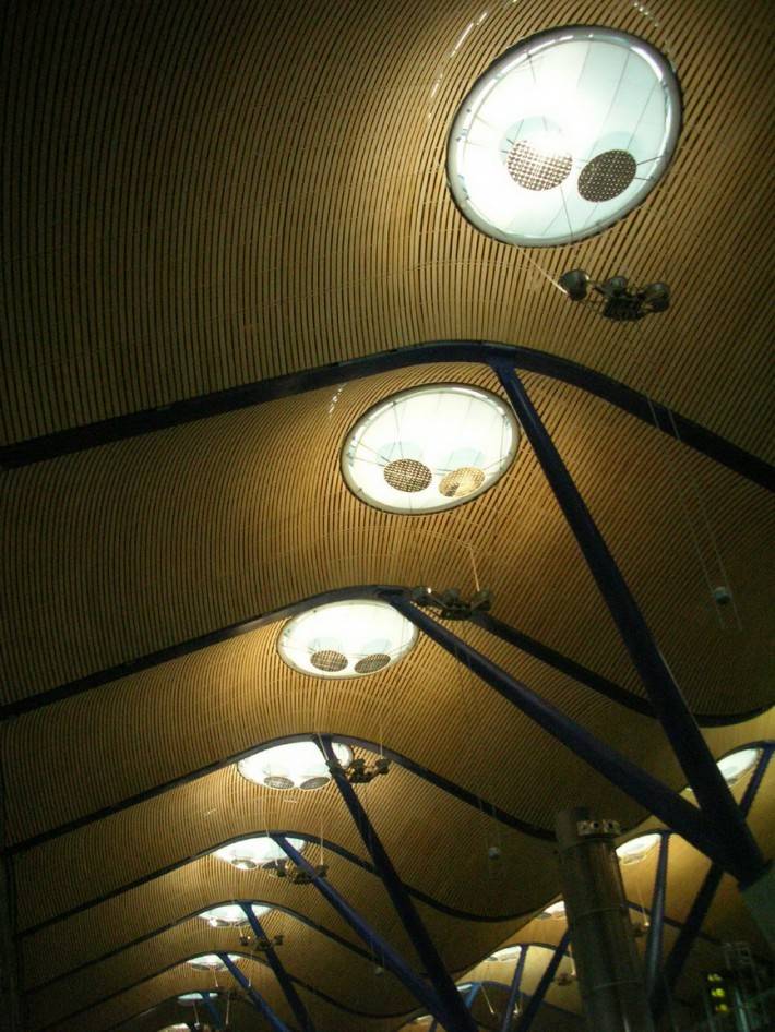 Металлический потолок — фото 44