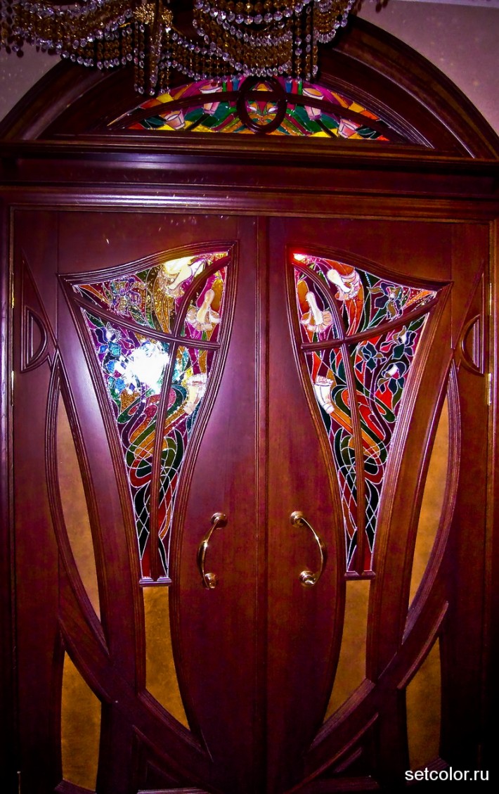 Декорирование витражом двери со стеклом — фото 4