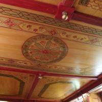 Отель Jardins Secrets — деревянный потолок