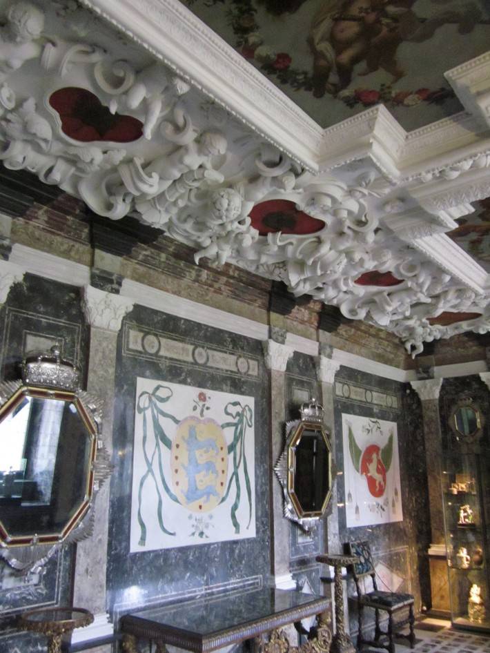 Декор в замке Розенборг — фото 4