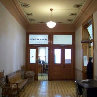 Здание суда в округе Дир-Лодж — фото 5