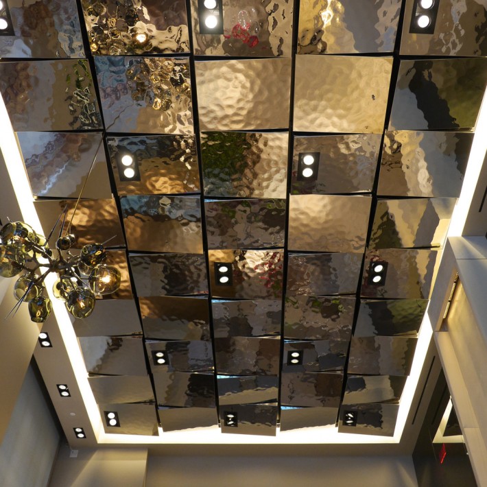 Потолок из металлических панелей EXYD — фото 1