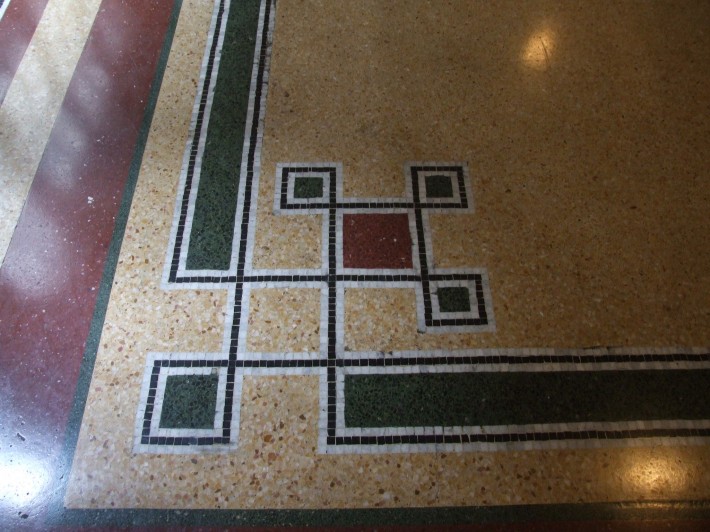 Мозаичный пол в Паласио Сальво — фото 2
