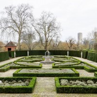 Английский сад дворца Кью