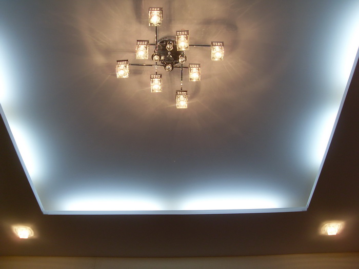 Двухуровневый потолок с подсветкой от «МИР ПОТОЛКОВ И СТЕН»