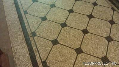 Мозаичный пол с ресунком под плитку