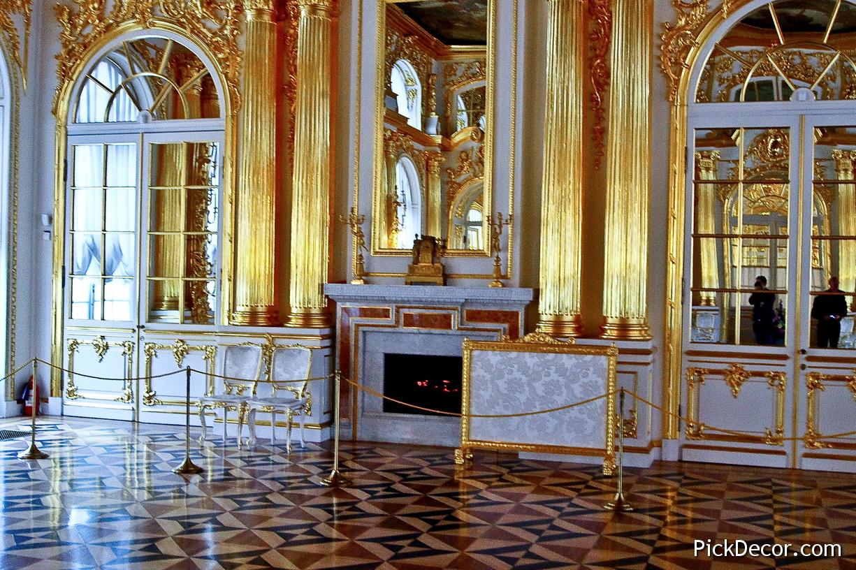 The Catherine Palace decorations - photo 43