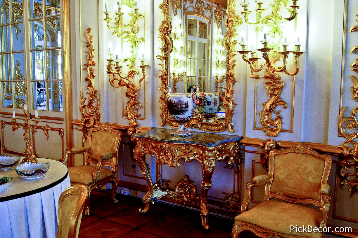 The Catherine Palace decorations - photo 49