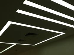 Дизайнерское освещение в деловом центре — фото 2