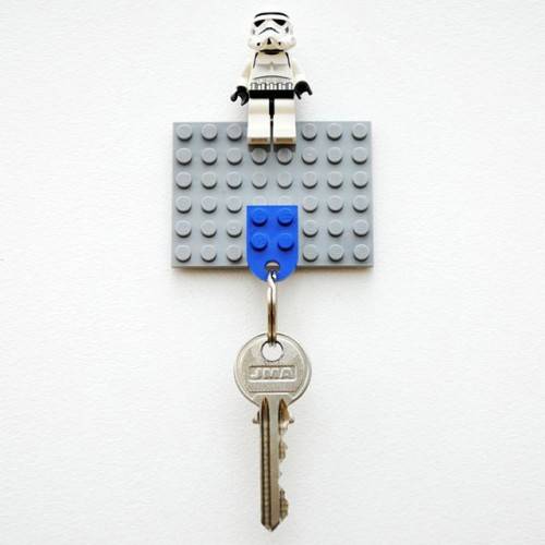 Держатель для ключей из конструктора LEGO