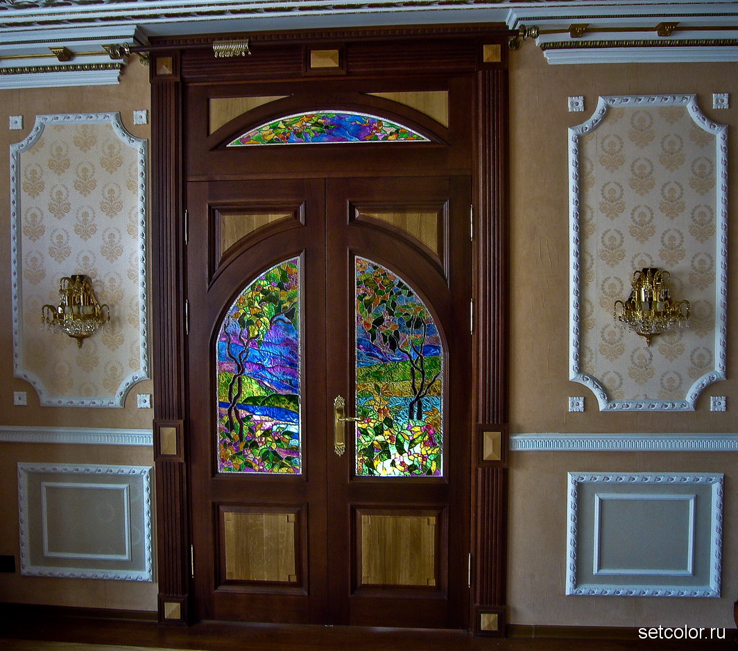 Ремонт двери со стеклом. Витражные двери. Дверь с витражом. Входная дверь витраж. Декоративные двери.