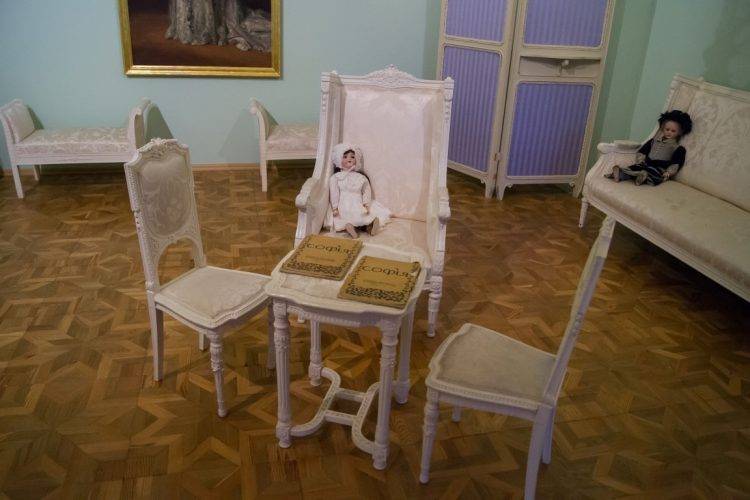 Кабинет императрицы Александры Федоровны (Сиреневый кабинет)