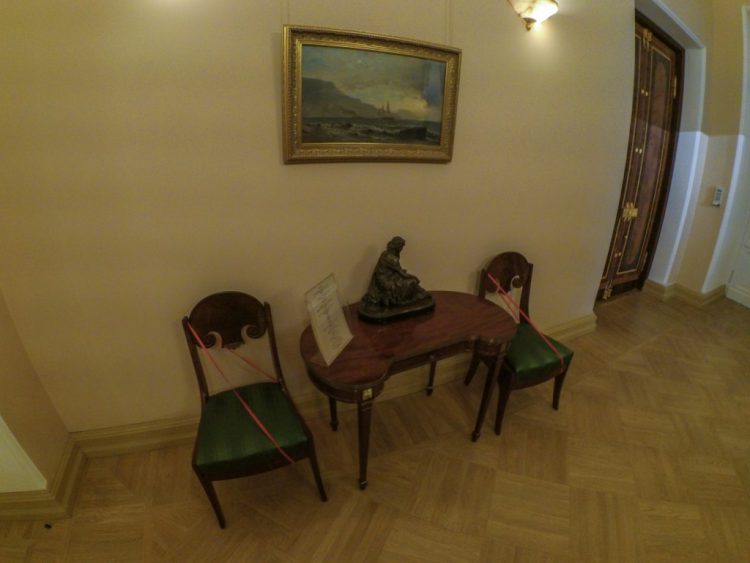 Мраморный дворец - Комната