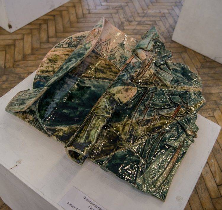 Керамика и мозаика на выставке Весна 2019 в Союзе Художников Санкт-Петербурга