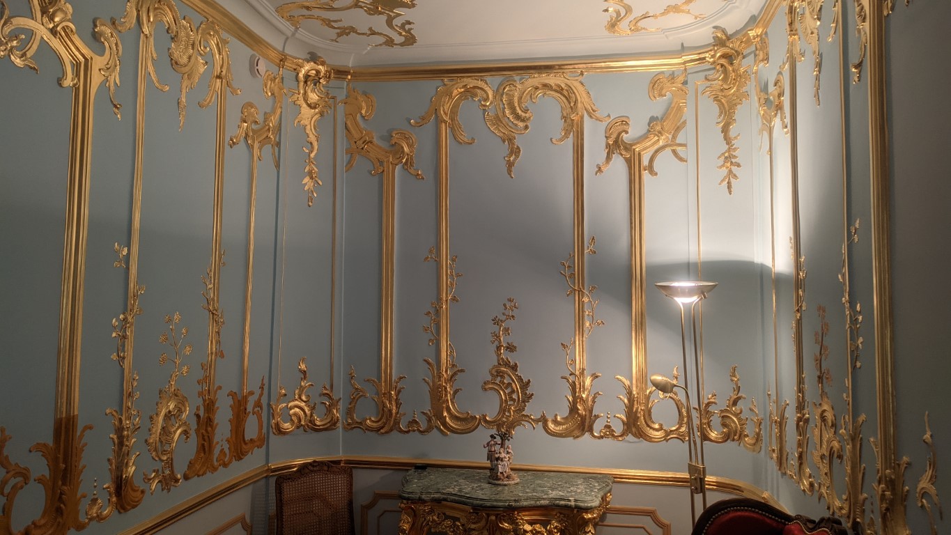 Большой Меншиковский дворец в Ораниенбауме - Золотой кабинет