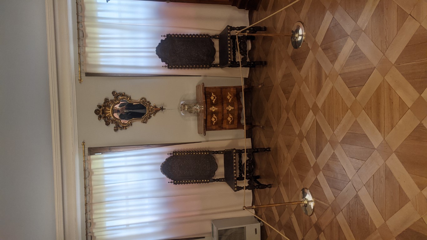 Интерьеры дворца Марли в Петергофе