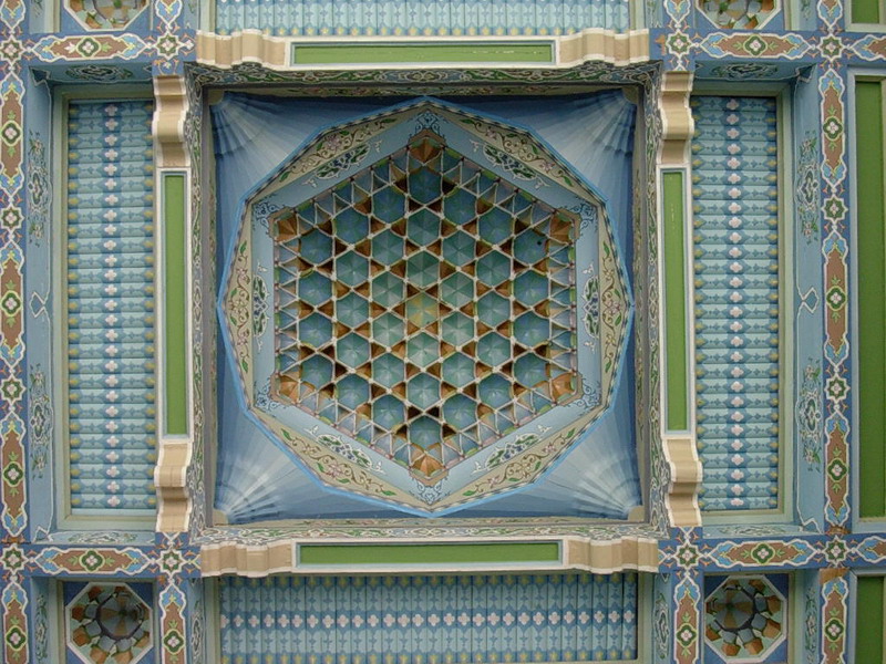 Роспись потолка в арабском стиле